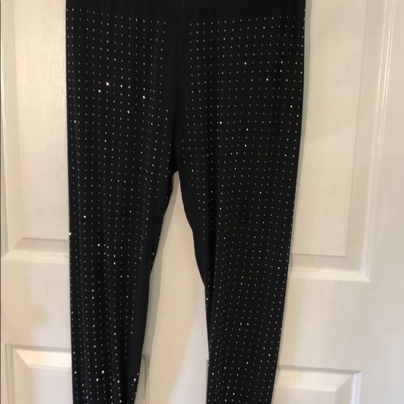 🖤Vocal Leggings 🖤 - Picture 3 of 6